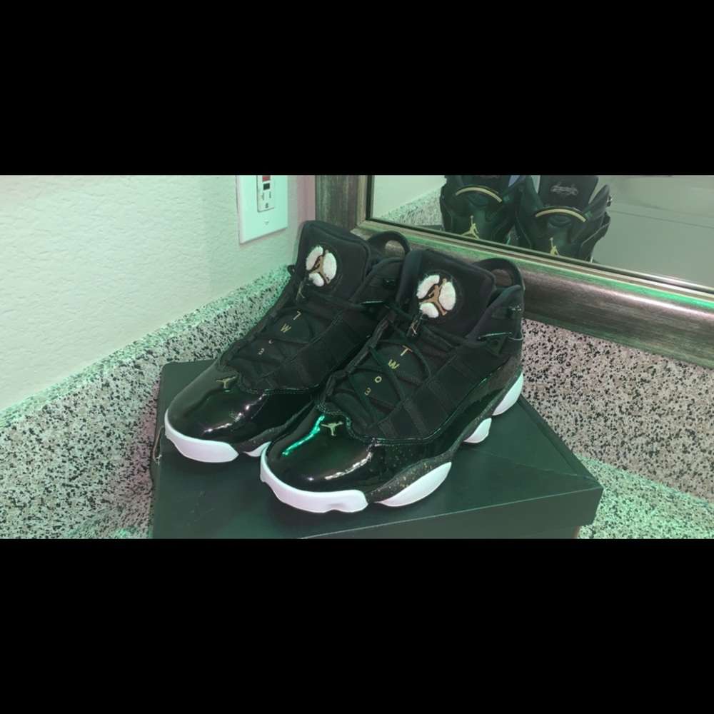 Jordan 6 Rings Black/ Metallic Gold-White 9/5 - Picture 1 of 4